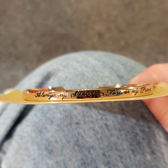 solocute Jewelry - Cuff bracelet